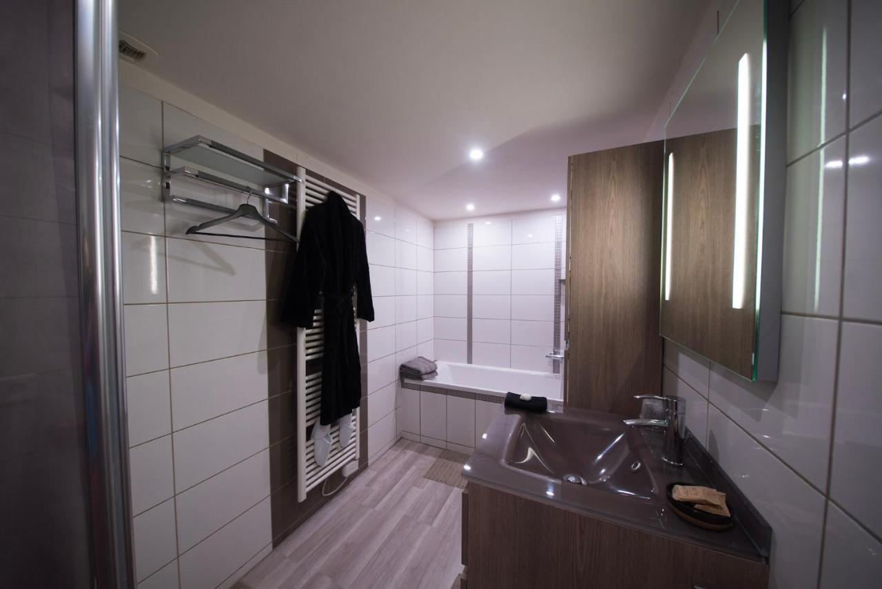 Love Suites & Spa "Le Loft" Avec Jacuzzi Privatif Médis Exteriör bild